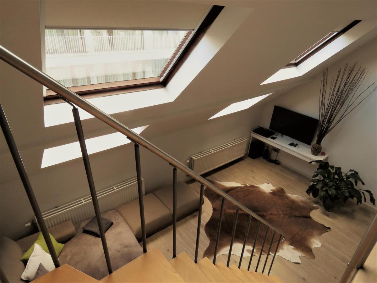 Einstein Apartment